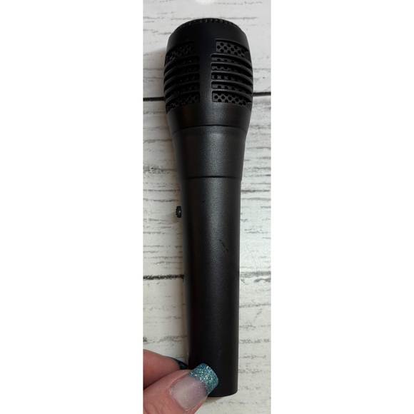 Handheld Wired Dynamic Microphone - Picture 3 of 7